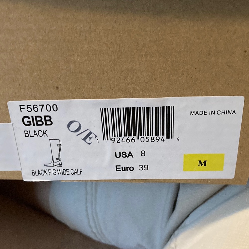Brand new Born boots